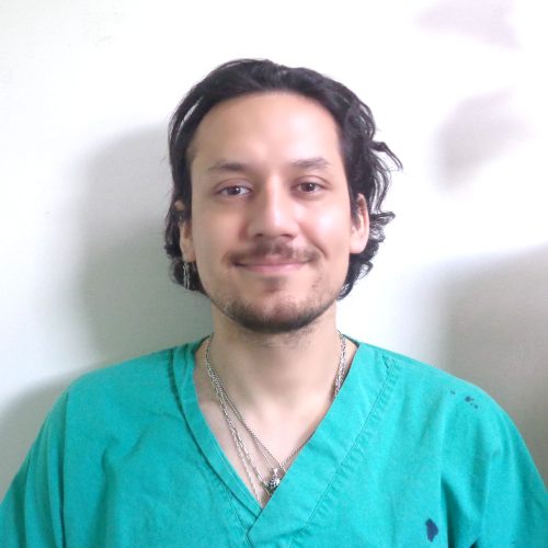 Dr. Elías Flores